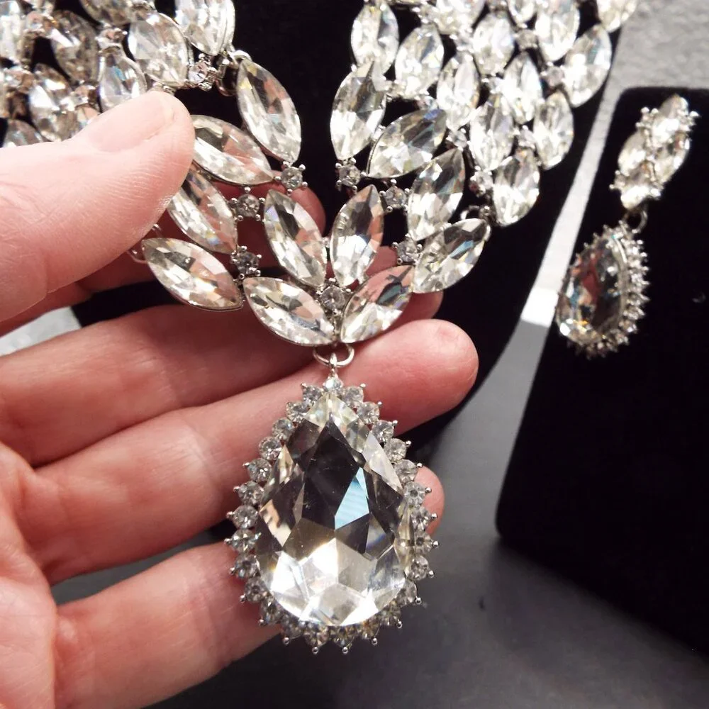 OSCAR WORTHY MASSIVE CRYSTAL MARQUISE & TEARDROP RHINESTONES NECKLACE SET B - Picture 7 of 8